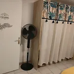 Le Jardin Des Mazades - T2 Calme Proche Perigueux Wifi Parking & Animaux Ok Apartmán