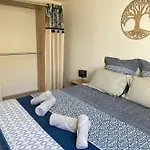 Le Jardin Des Mazades - T2 Calme Proche Perigueux Wifi Parking & Animaux Ok Apartmán *