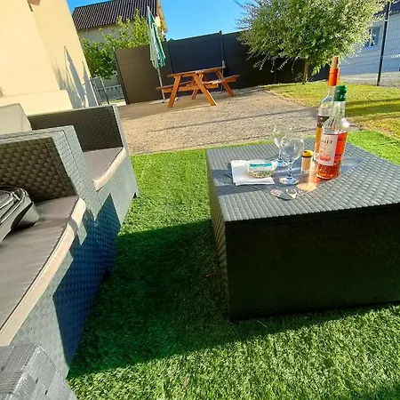 Le Jardin Des Mazades - T3 Terrasse & Parking Gratuit - Animaux Ok アパート